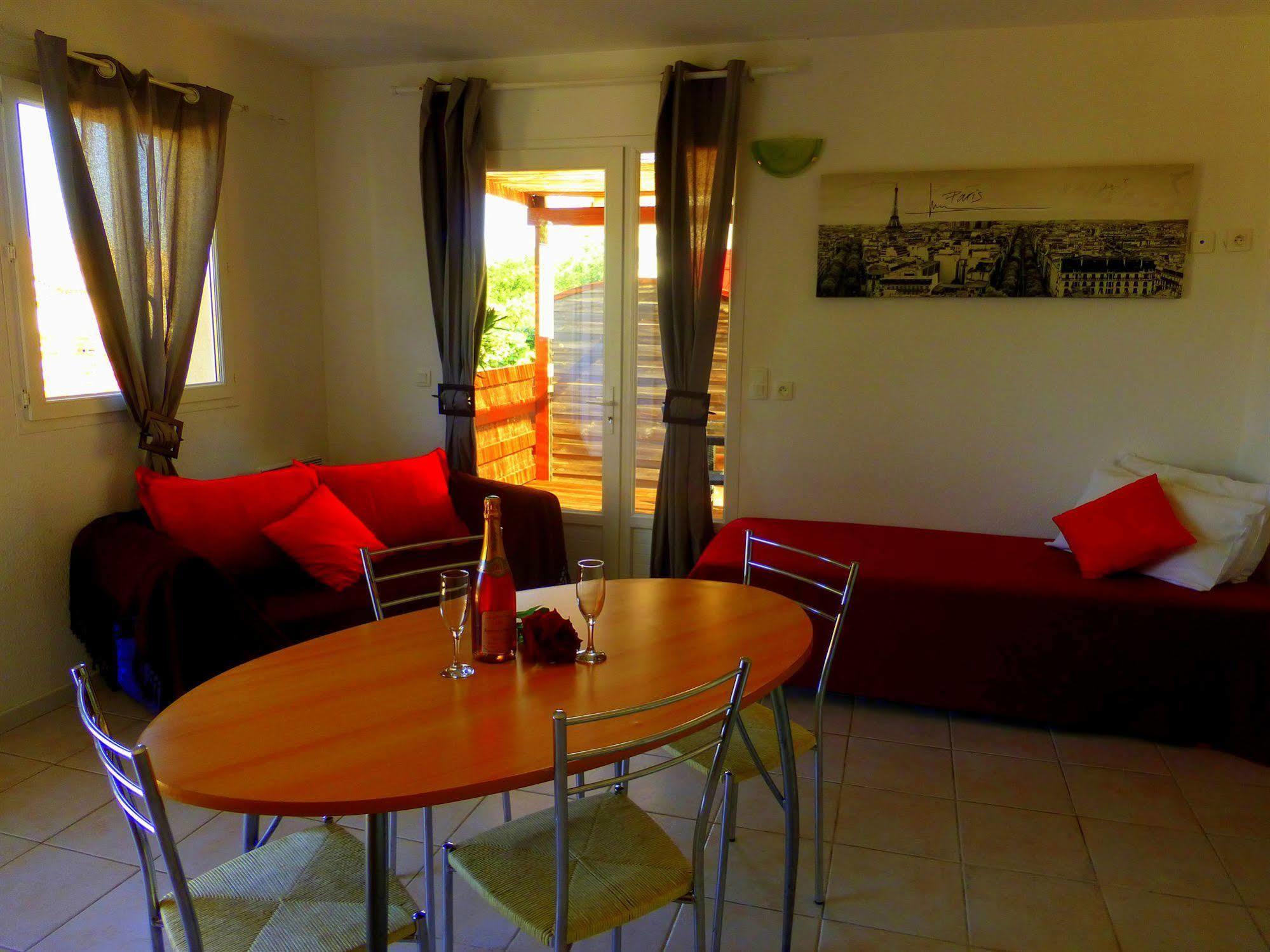 Mont Bouquet Lodge-Residence Hoteliere Brouzet-les-Ales Zewnętrze zdjęcie